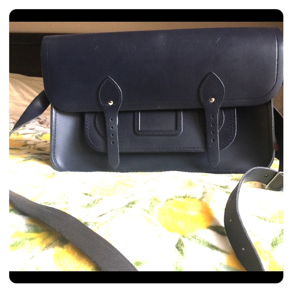 Cambridge Company 14” satchel